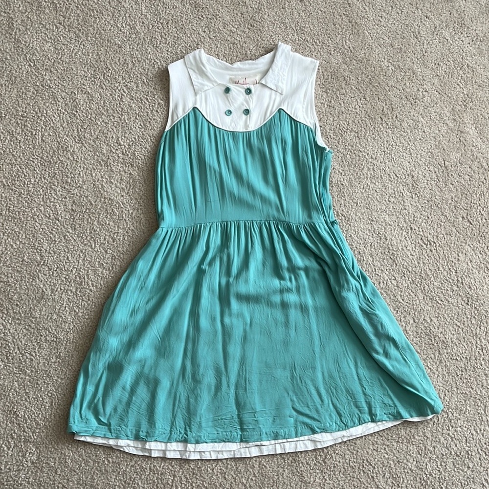 Vintage-inspired teal and white ModCloth XL knee length dress!